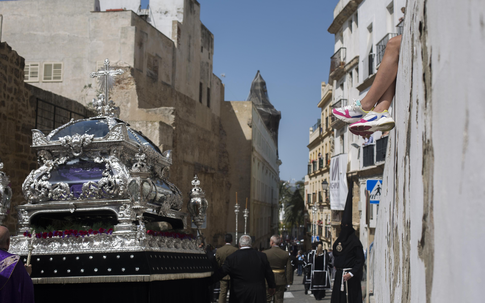 Las imágenes de la cofradía del Santo entierro en la Semana Santa de Cádiz 2022
