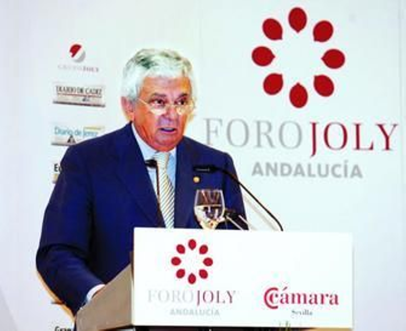 Francisco Herrero se encargó de presentar a Gómez Navarro.