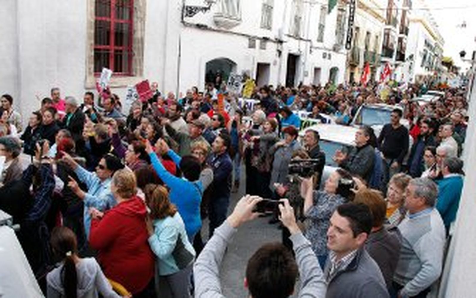 El Ayuntamiento de El Puerto aprueba la privatización del agua