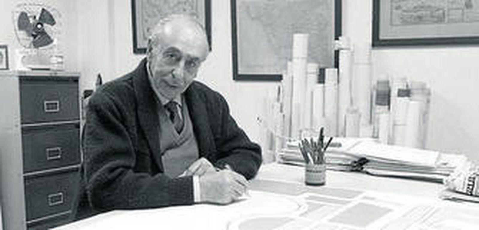 Emilio Colombo, en una fotografía tomada en este periódico en el año 2003.