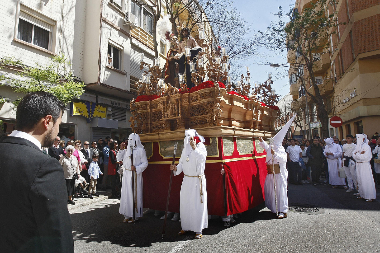 Salida de la hermandad del Despojado
