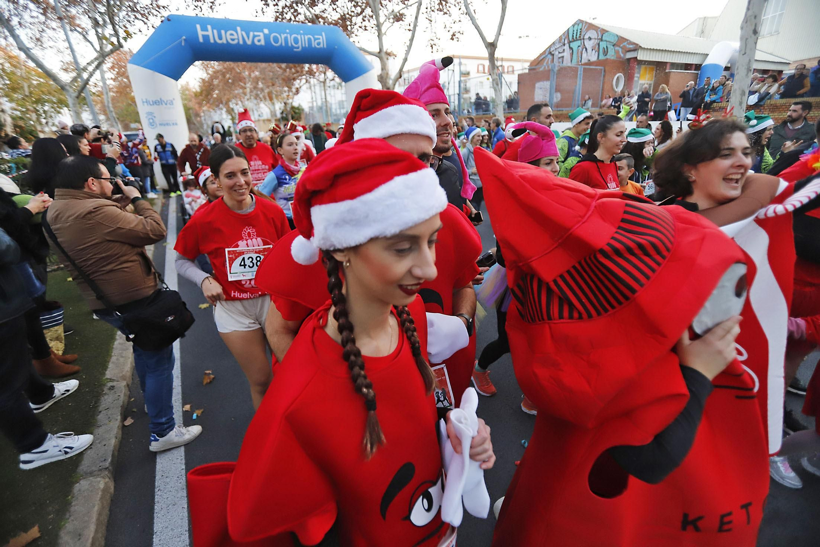 Imágenes de la XIII carrera de San Silvestre en Huelva