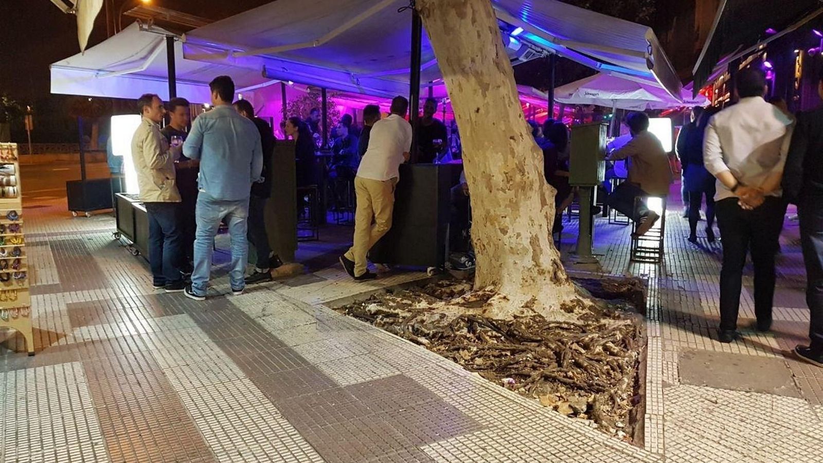 Una de las terrazas de Paseo Colón.