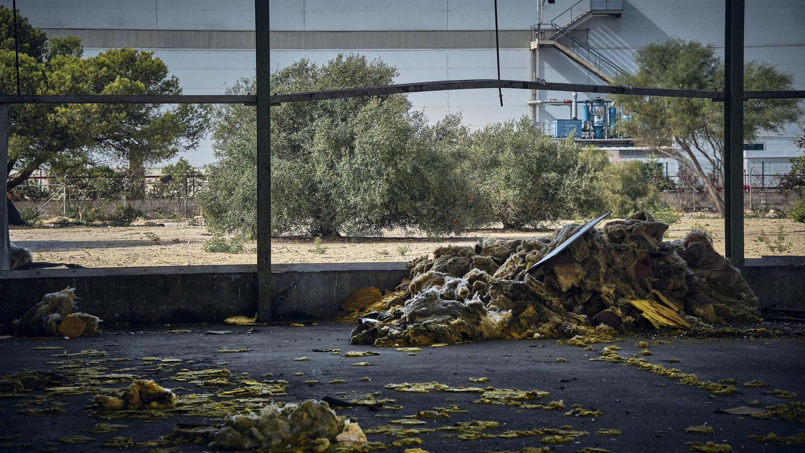 Derribo de la antigua factoría de Delphi.