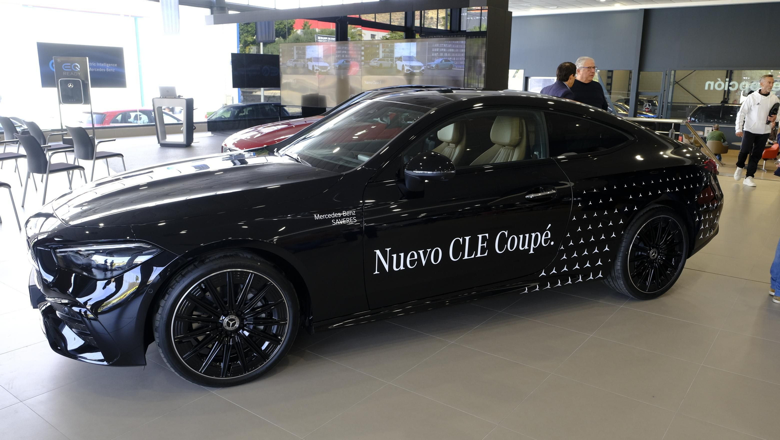 imágenes de la presentación de los nuevos Mercedes-Benz eléctricos, en SAVERES Huércal de Almería