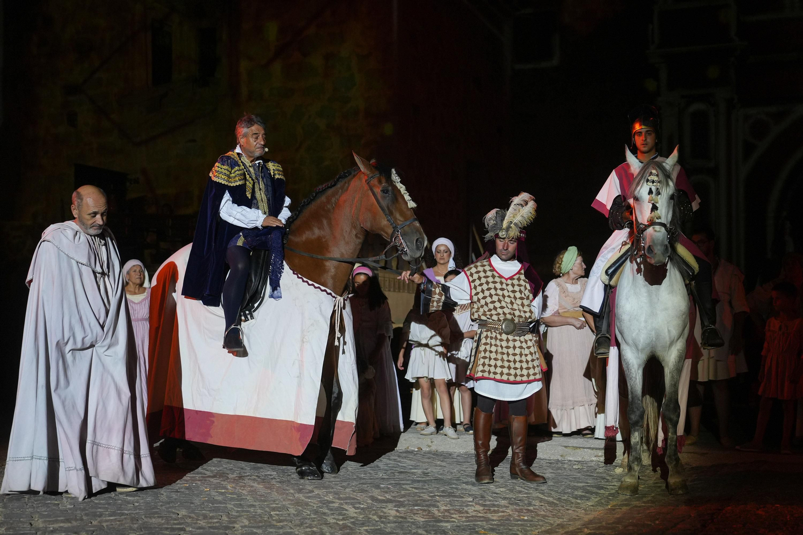 La representación de 'La Vaquera de la Finojosa', en imágenes