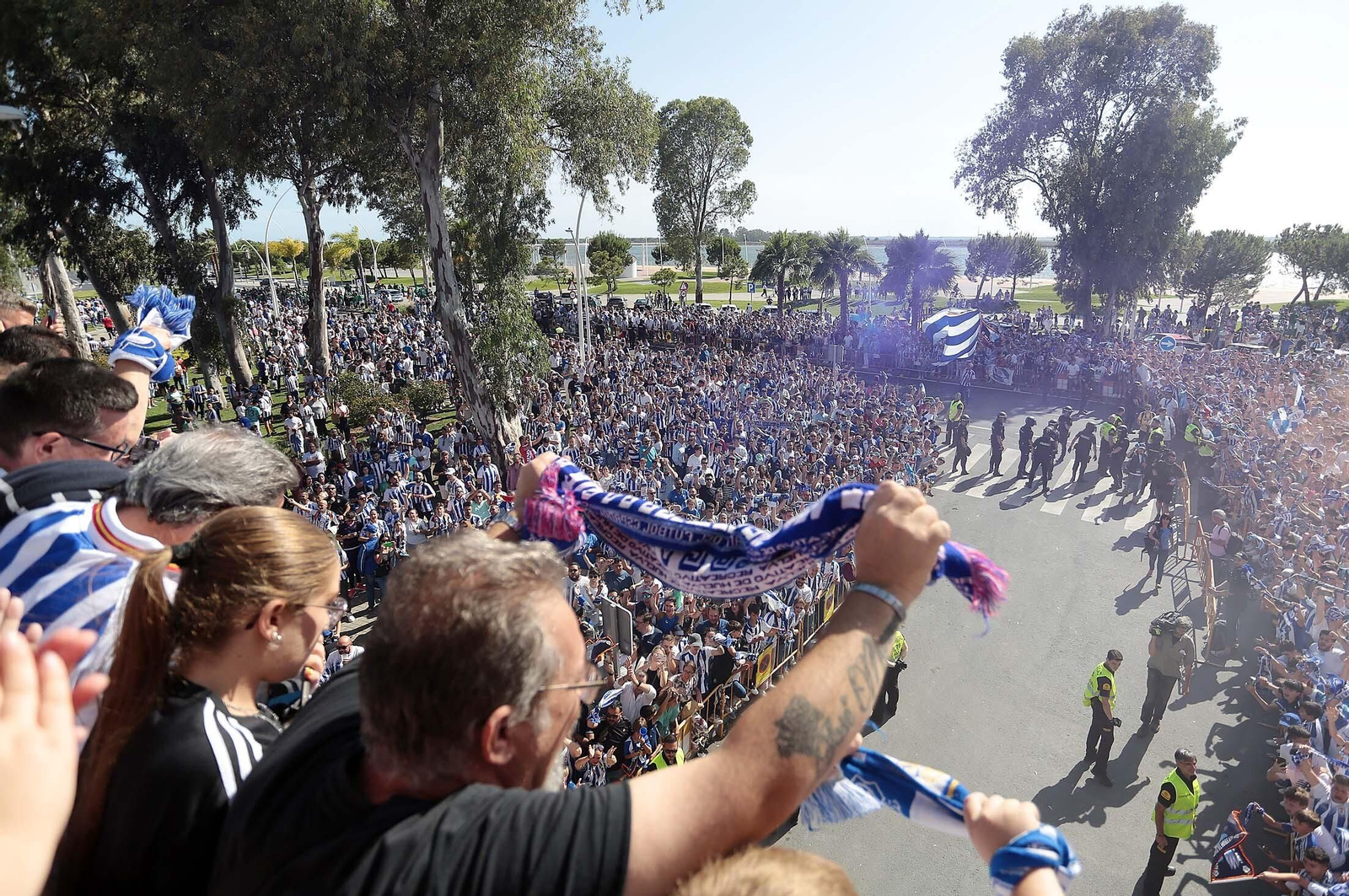 Imágenes del ambiente previo al Recre-Cacereño