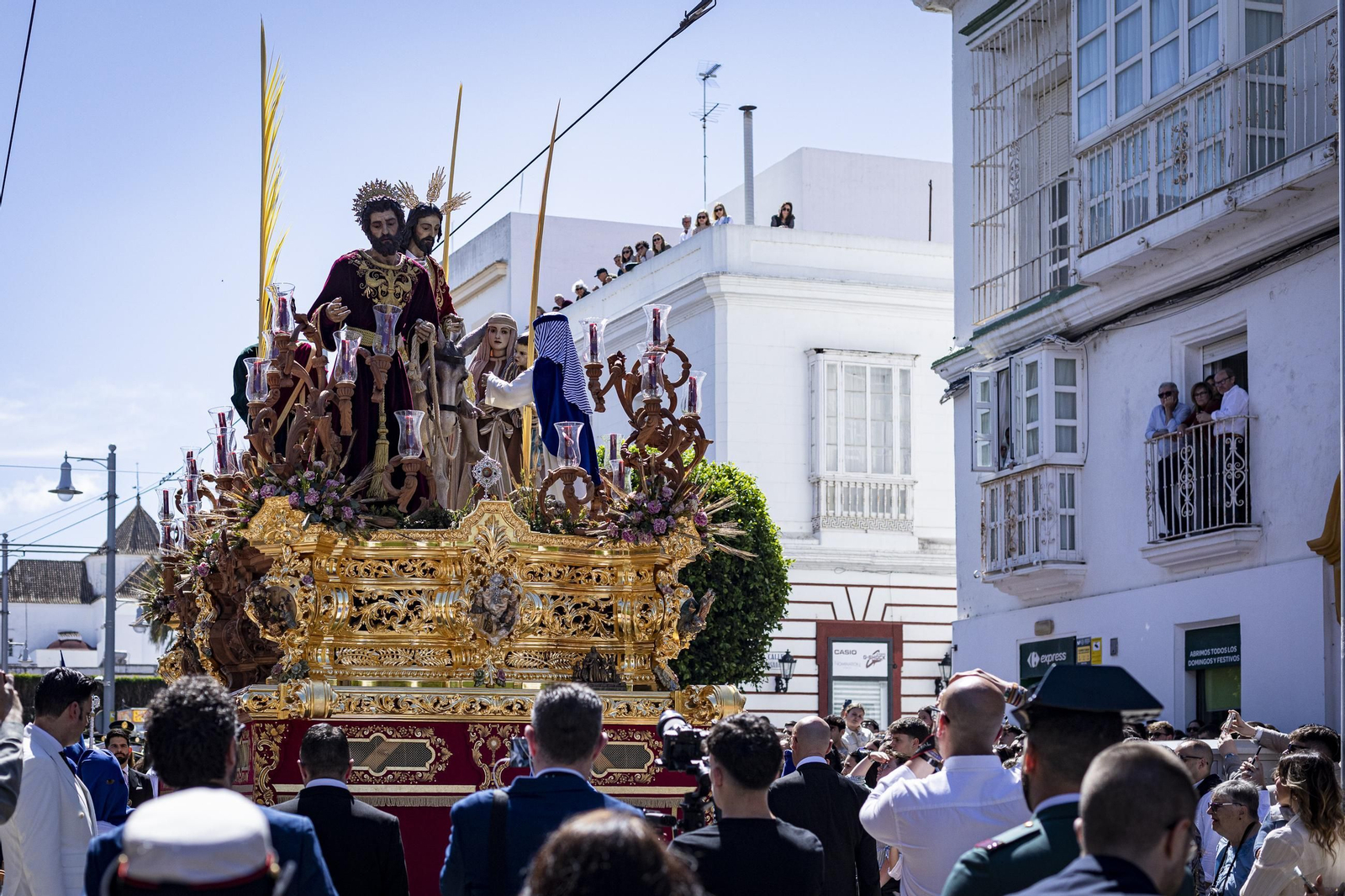 Las imágenes de la hermandad de Cristo Rey (Borriquita) en la Semana Santa de San Fernando 2025