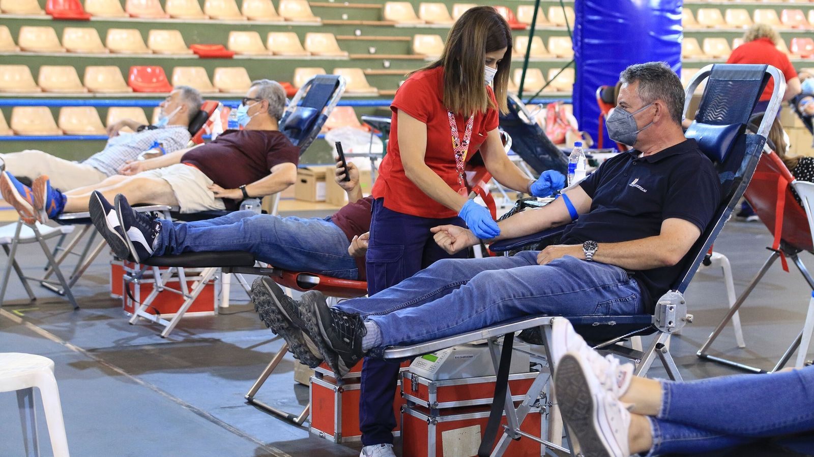 Donantes solidarios que no quisieron dejar pasar la oportunidad de aportar su grano de arena en una causa solidaria y cada vez más necesaria