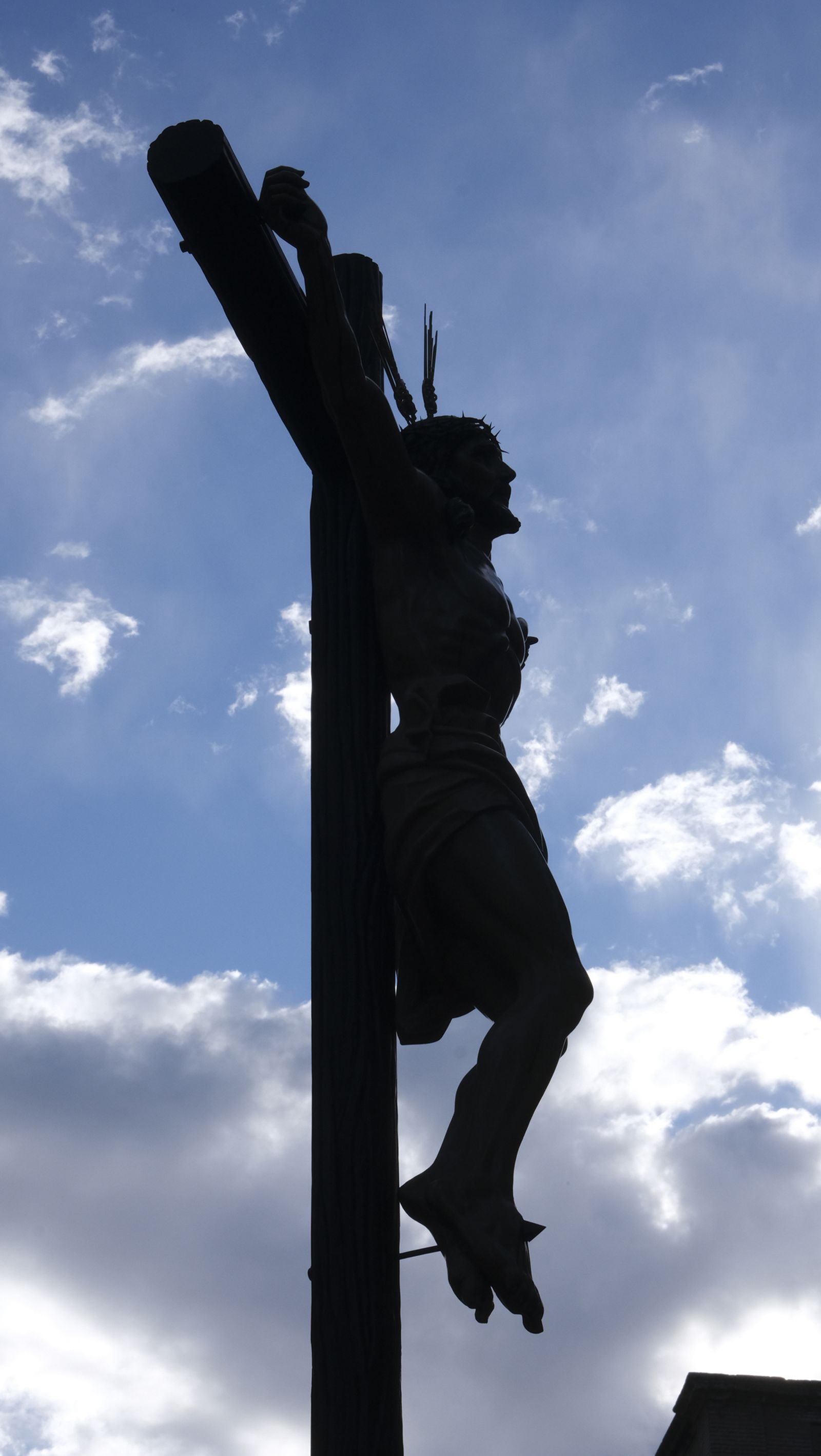 Procesión del Cristo del Amor en Almería, en imágenes.