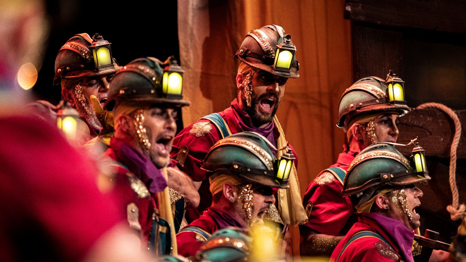 Búscate entre las mejores imágenes de la primera sesión de semifinales del COAC 2025