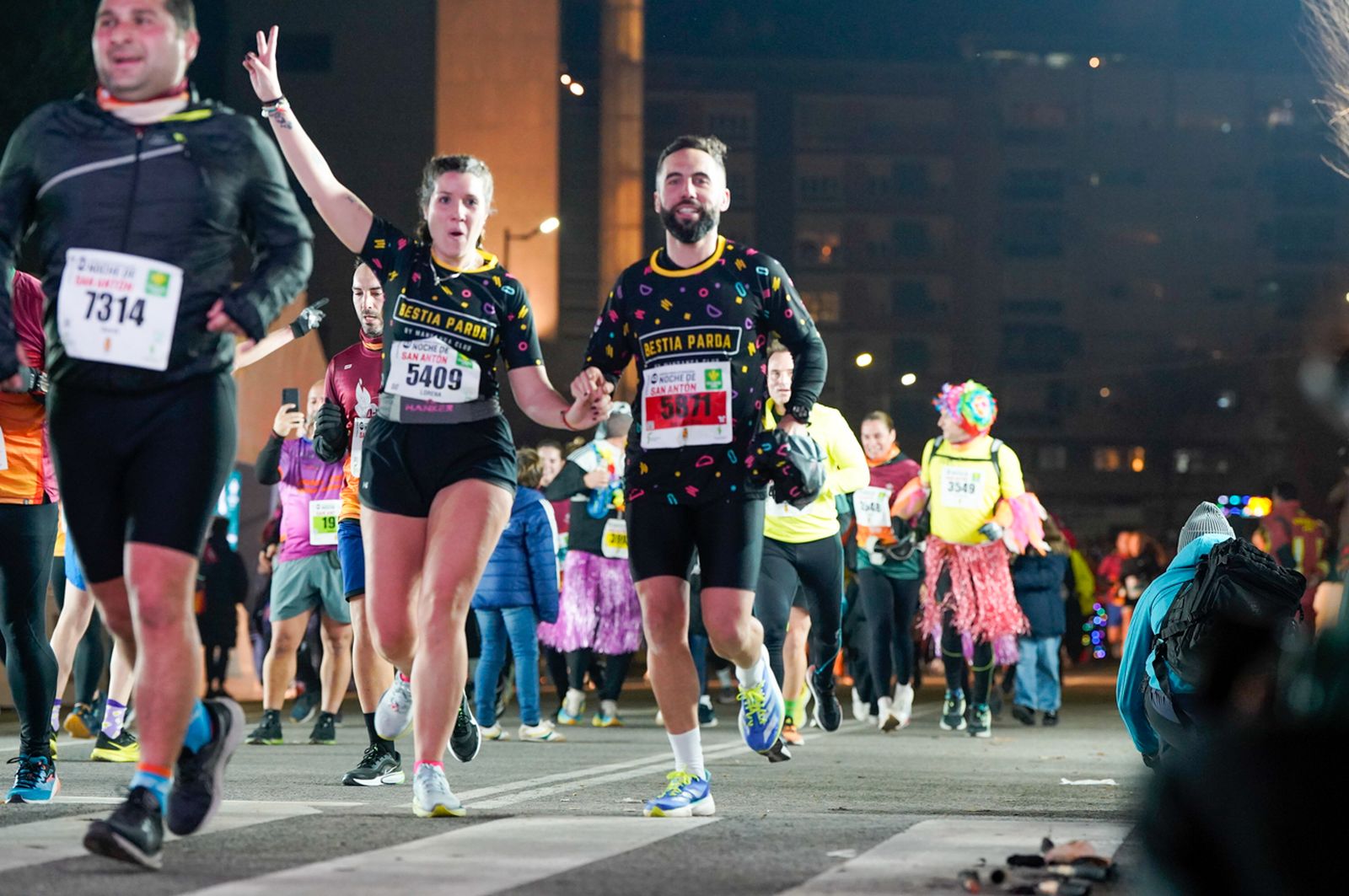 En imágenes: búscate en tu llegada a meta de la Carrera de San Antón 2026 (18)