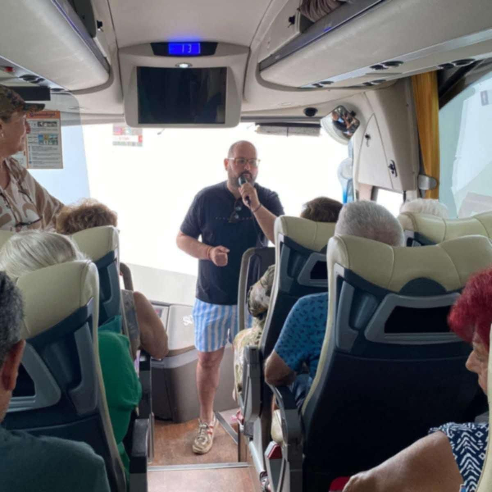 El PP de El Puerto, de excursión a Zahara con dinero público