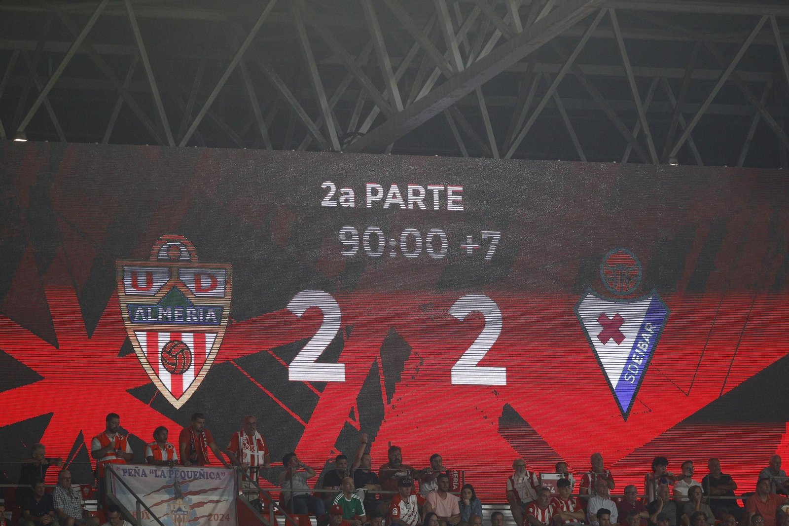 Las imágenes del partido de fútbol U.D. Almería-S.D. Eibar