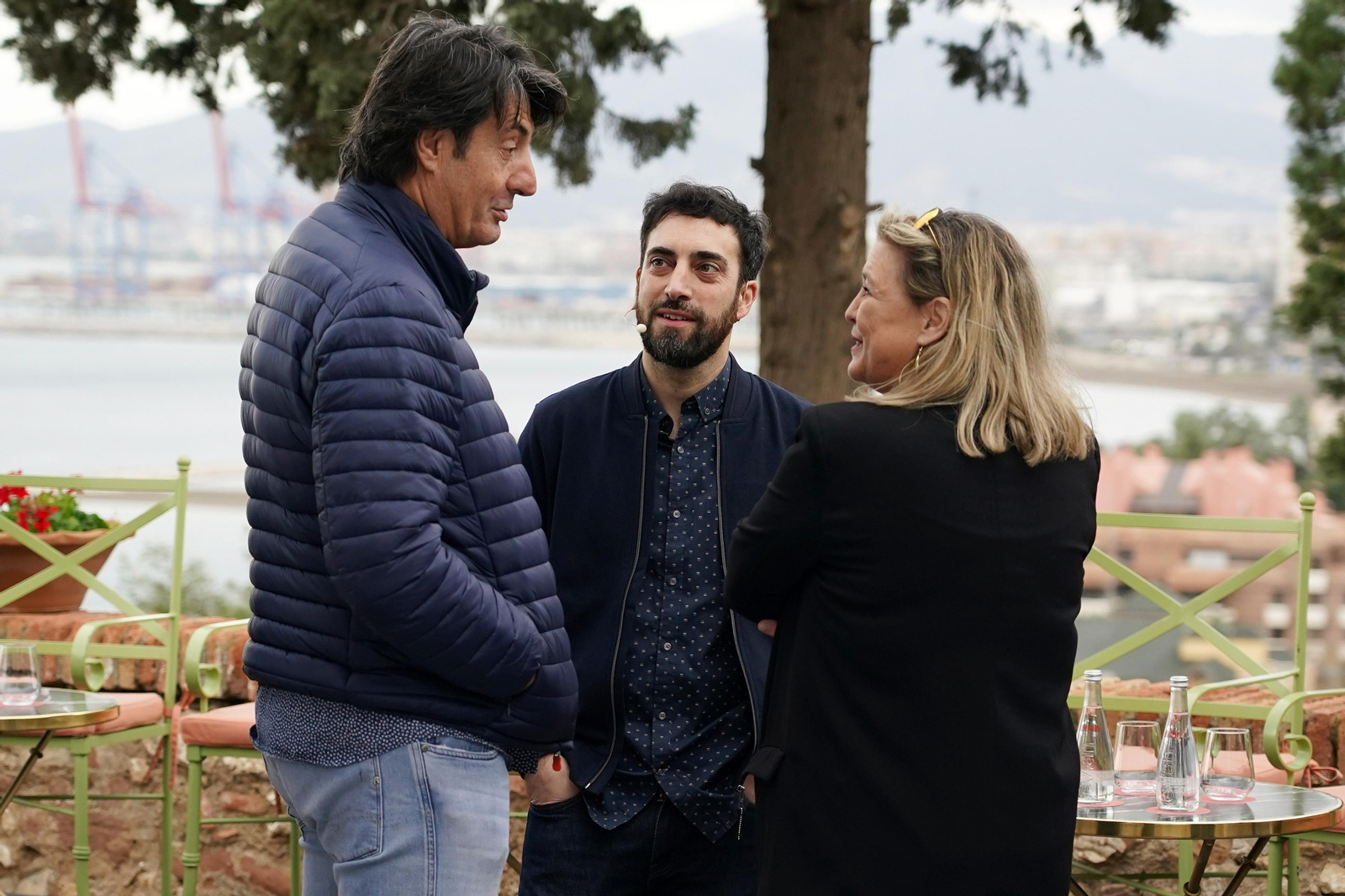 Berni Rodríguez y Carlos Cabezas, en una mesa redonda con historia