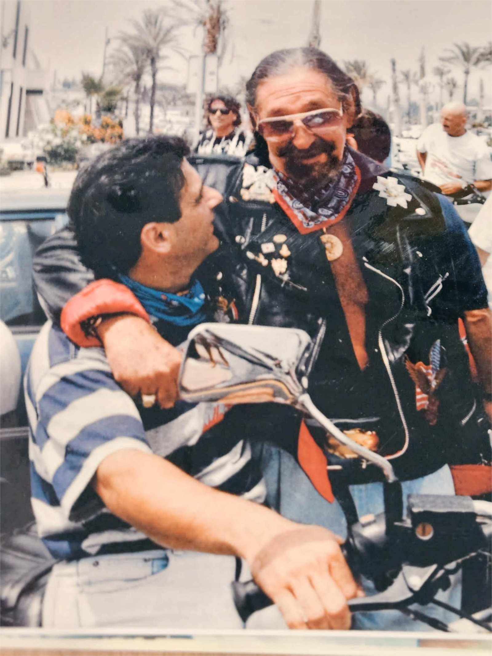 Con Jaime de Mora en la concentración de motos. Con Jaime de Mora en la concentración de motos.