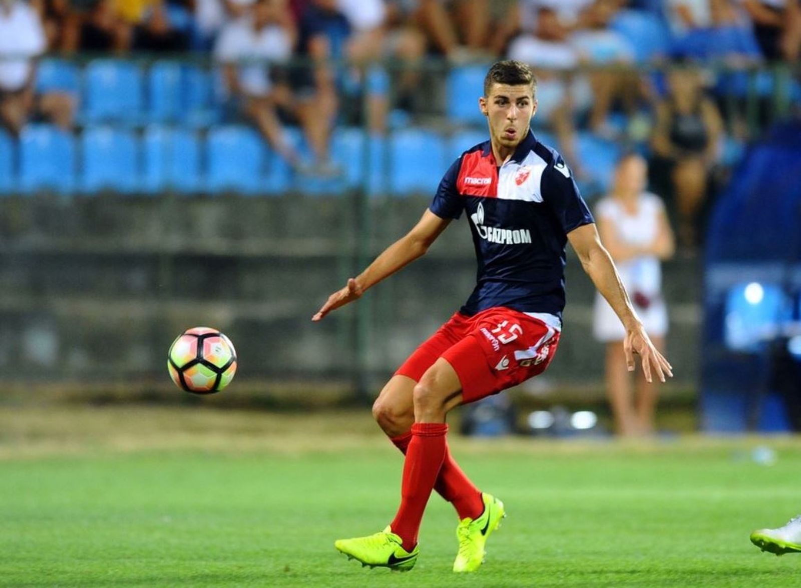 Babić, con el Estrella Roja.