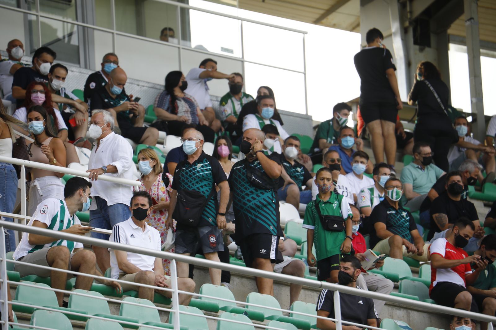 El Córdoba CF-Linares Deportivo, en imágenes
