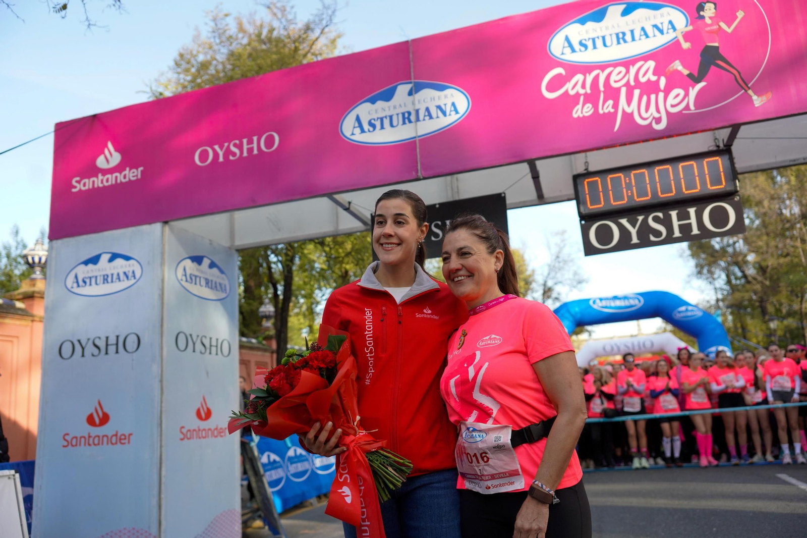 Las fotos de la Carrera de la Mujer en Sevilla