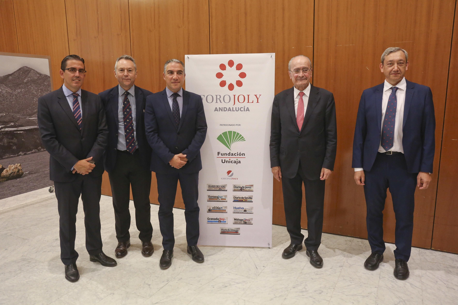 Las imágenes del Foro Joly con Elías Bendodo