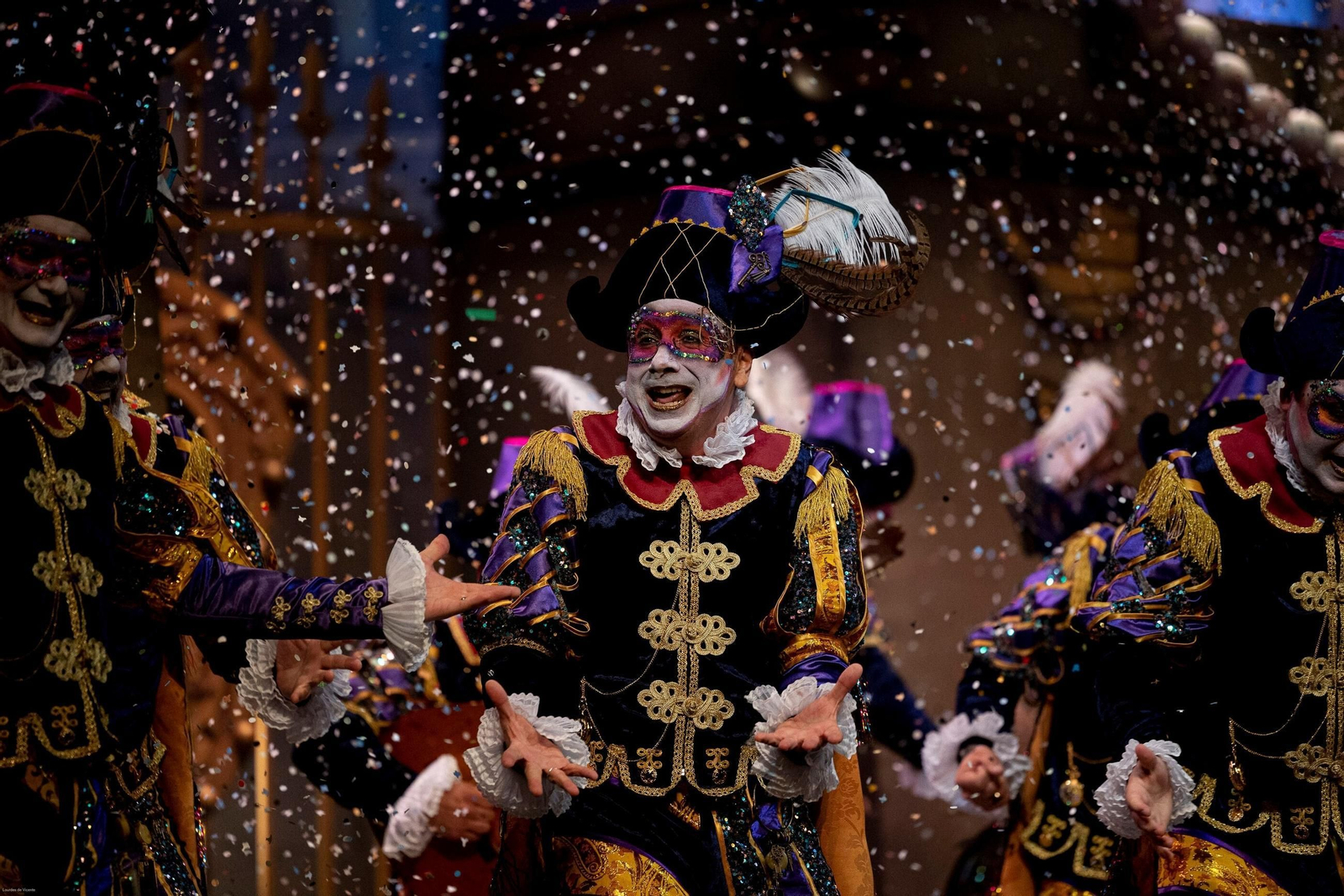 La comparsa de David Carapapa, que fue 'El joyero' el Carnaval pasado, anuncia su nombre para el COAC 2025.