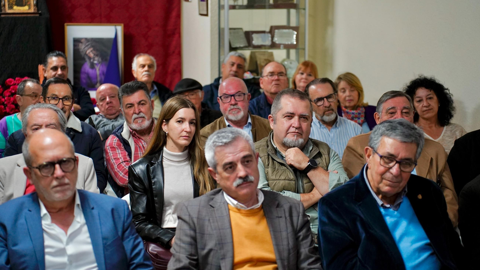 Fotos de la conferencia en Algeciras de Pablo Antonio Fernández sobre los Espacios Marítimos del Estrecho