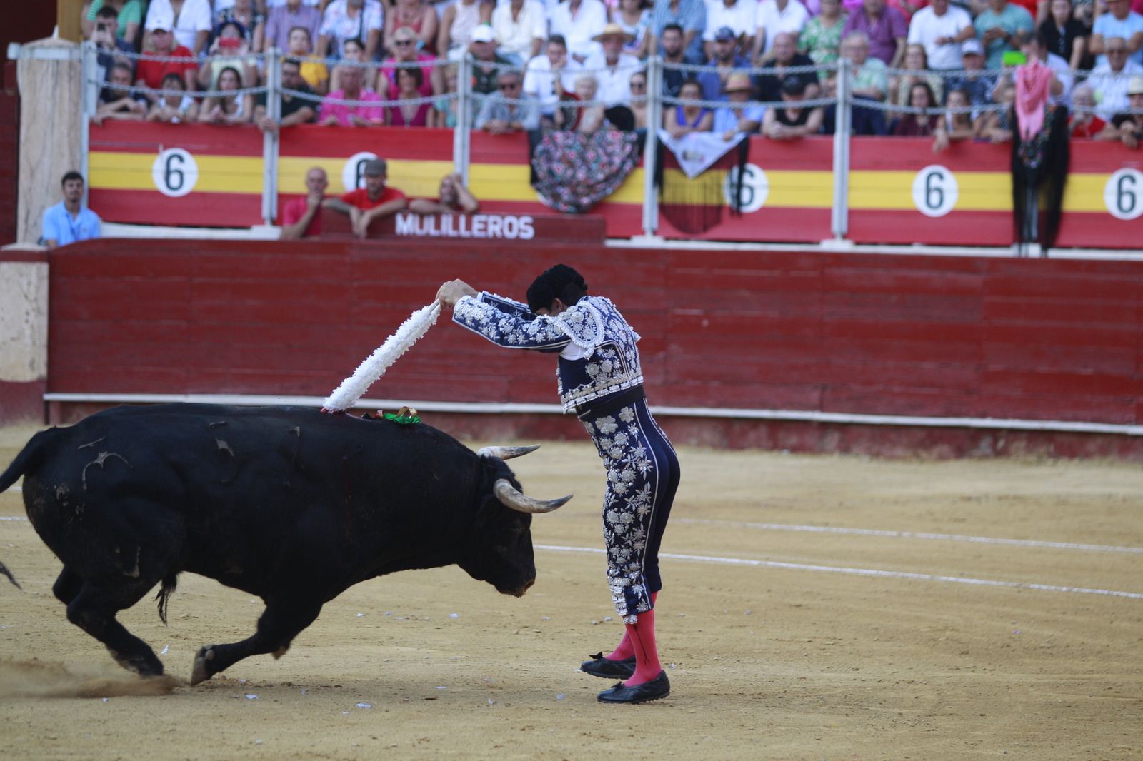 Imágenes del triunfo del torero almeriense Jorge Martínez el día de su alternativa