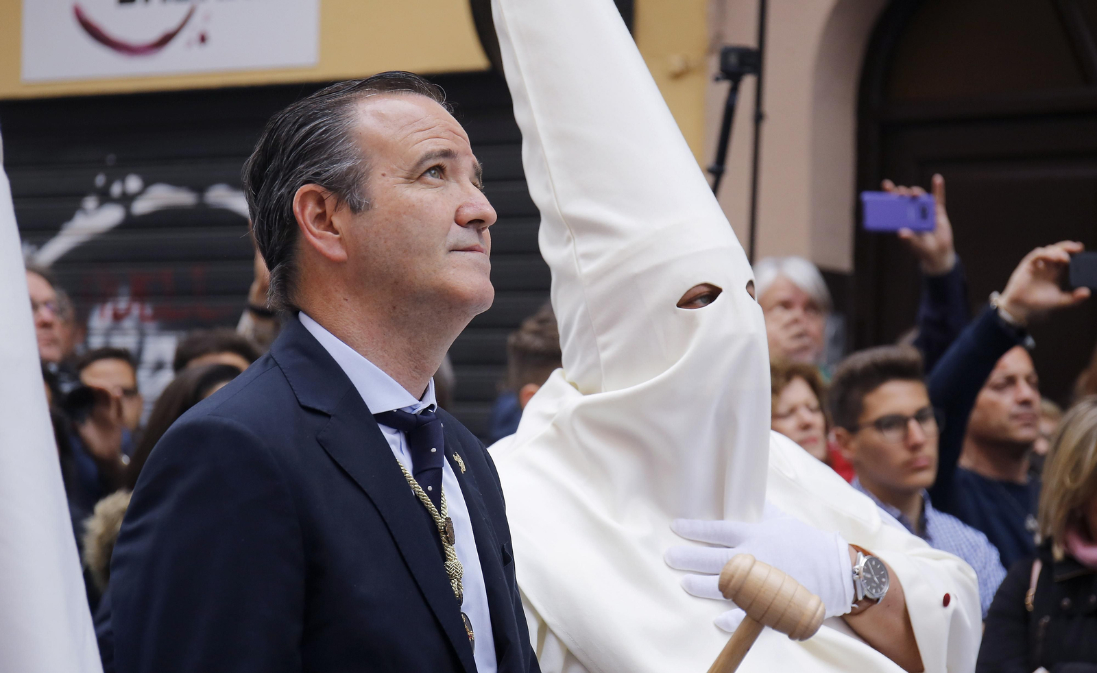 Pablo Atencia, durante la procesión del Cristo Resucitado.