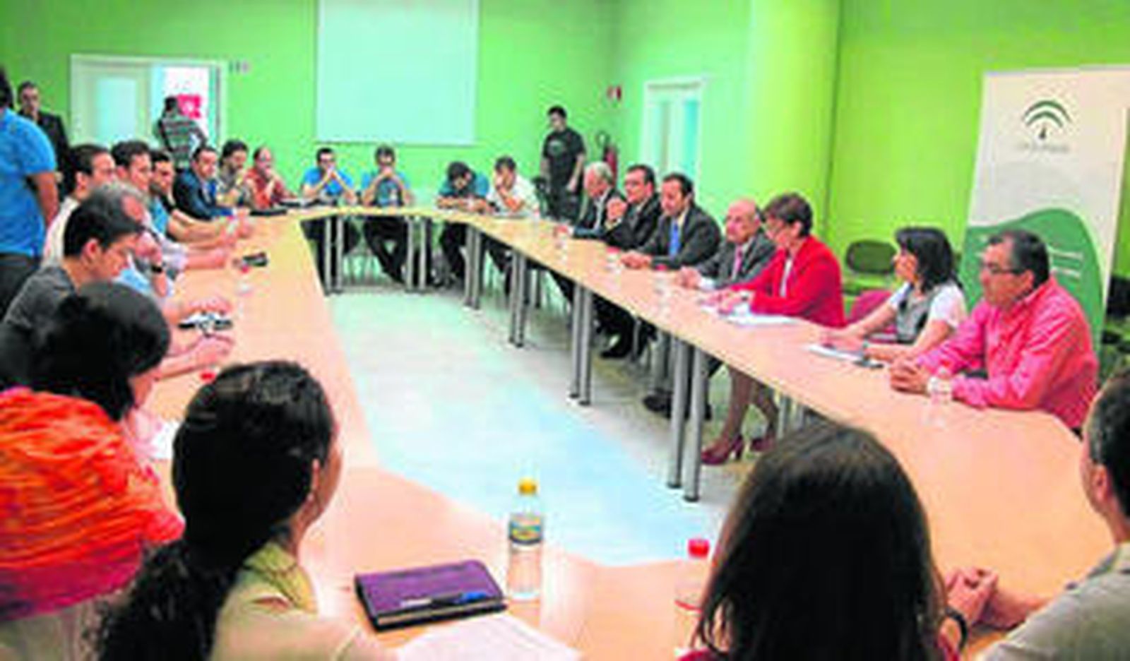 Antonio Pérez Lao y Adriana Valverde fueron el foco de este primer 'Desayuno con emprendedores'.