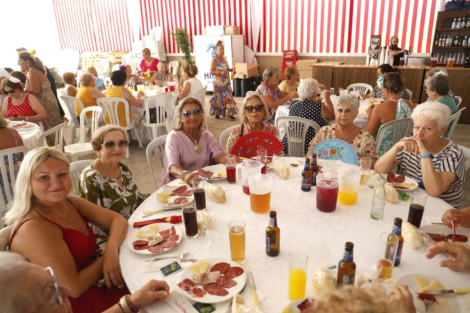 Búscate en la comida de mujeres de la Feria Real de San Roque Búscate en la comida de mujeres de la Feria Real de San Roque