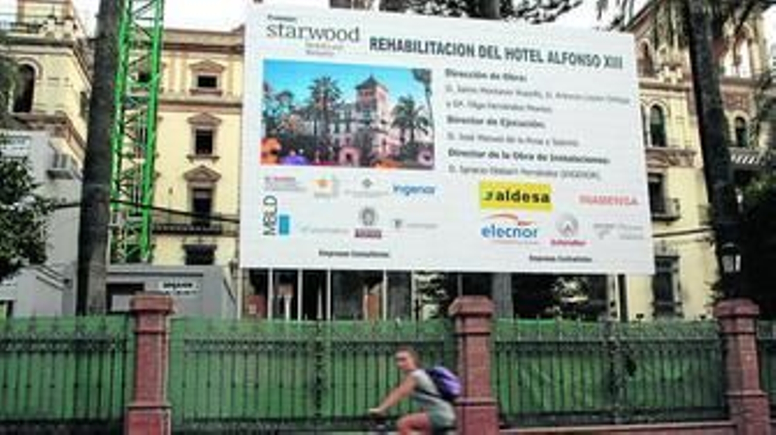 El Ayuntamiento venderá en subasta pública los muebles del Hotel Alfonso XIII