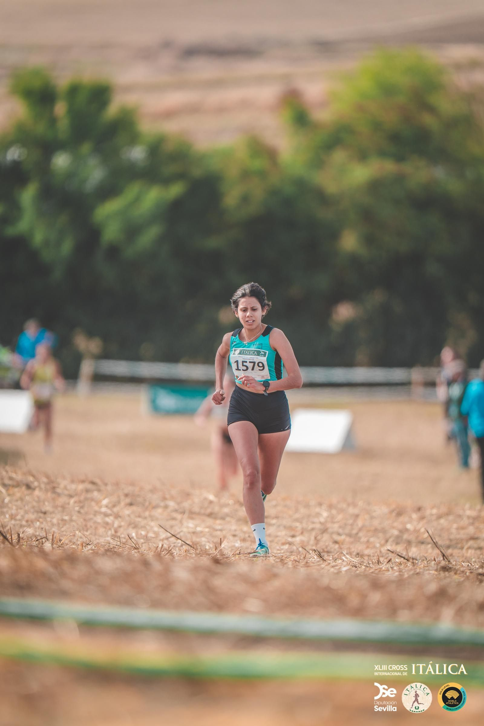 Búscate en las fotos del Cross de Itálica 2025 | 1