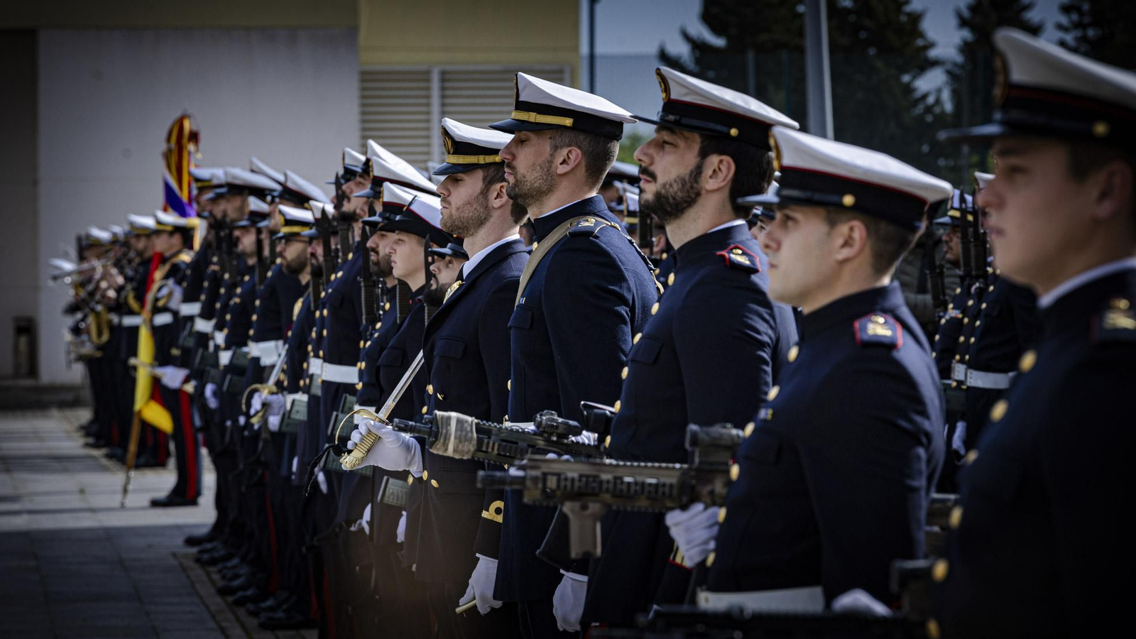 Las imágenes de la toma de posesión del comandante general de la Infantería de Marina