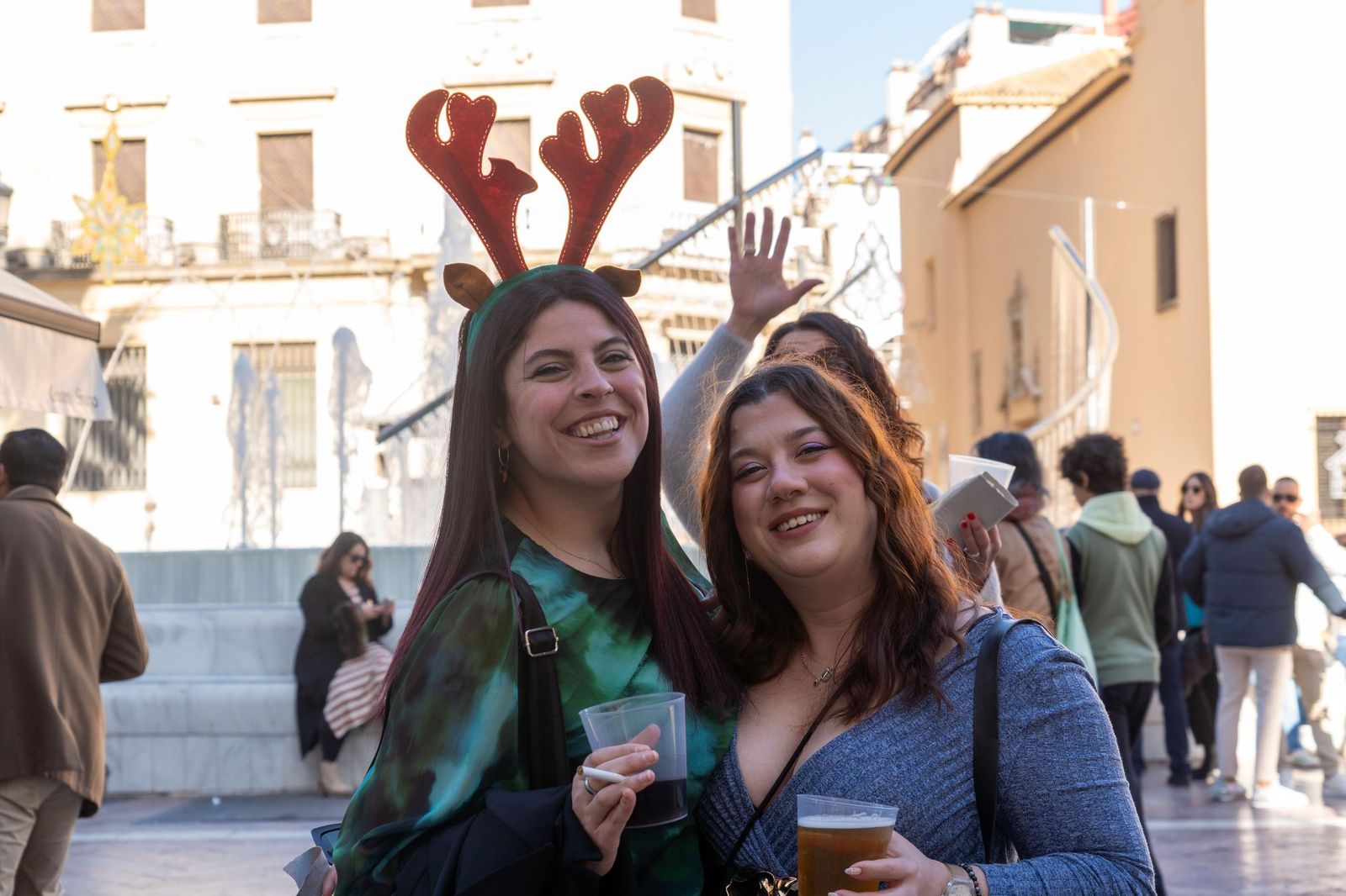 Imágenes de la fiesta del 31 de diciembre en las calles de Huelva