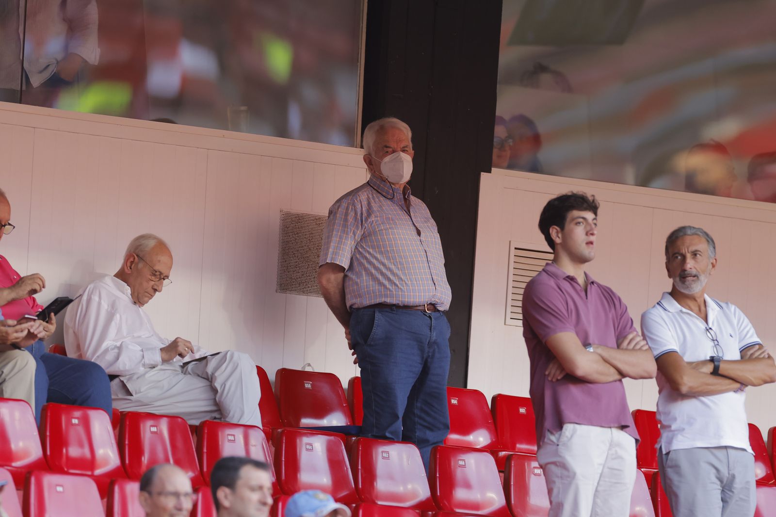 Búscate en las fotos del Sevilla-Almería