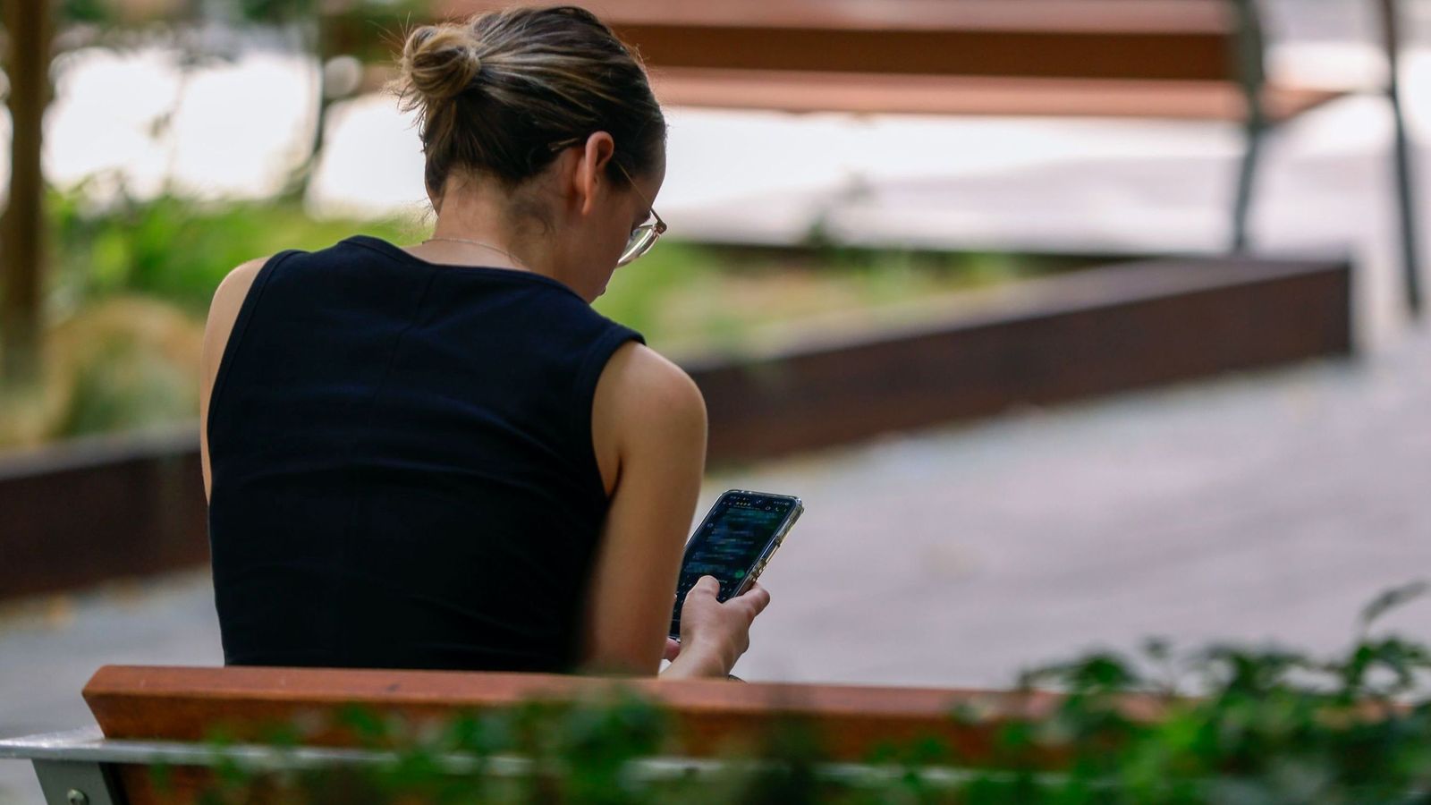 El Consejo de Ministros aprueba una norma que prohíbe de forma tajante las llamadas comerciales no solicitadas de las comercializadoras de electricidad.