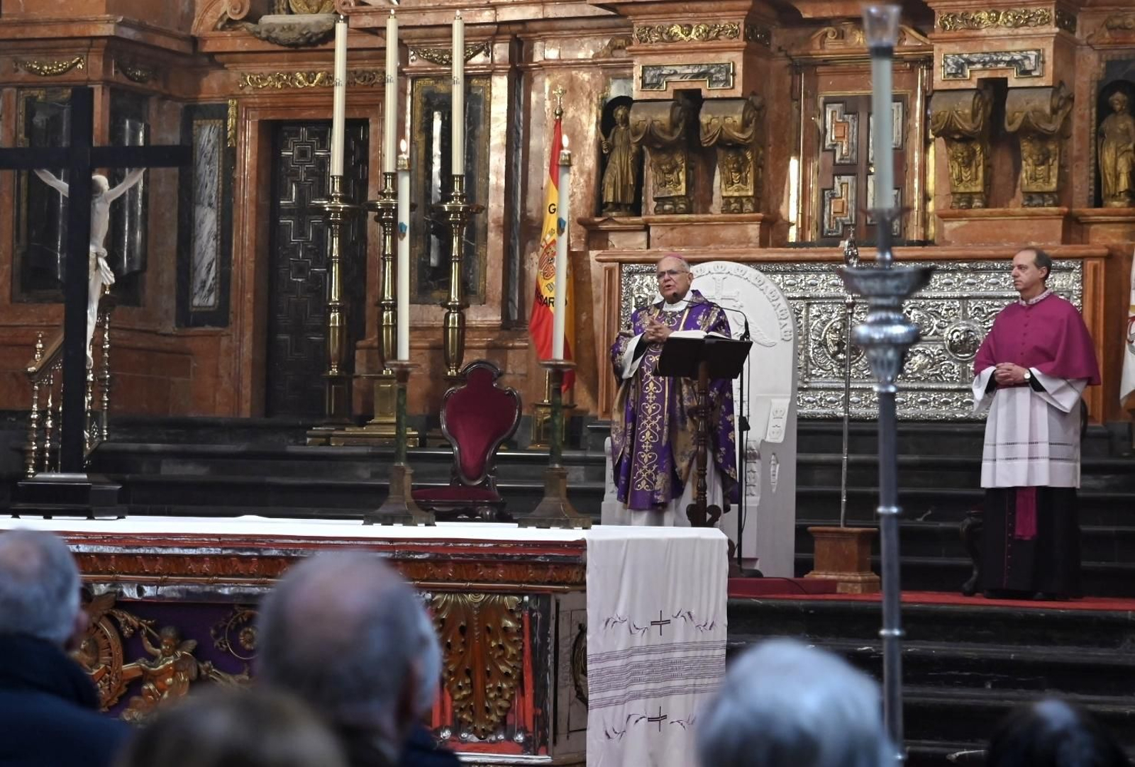 La celebración del Miércoles de Ceniza en la Catedral de Córdoba, en imágenes