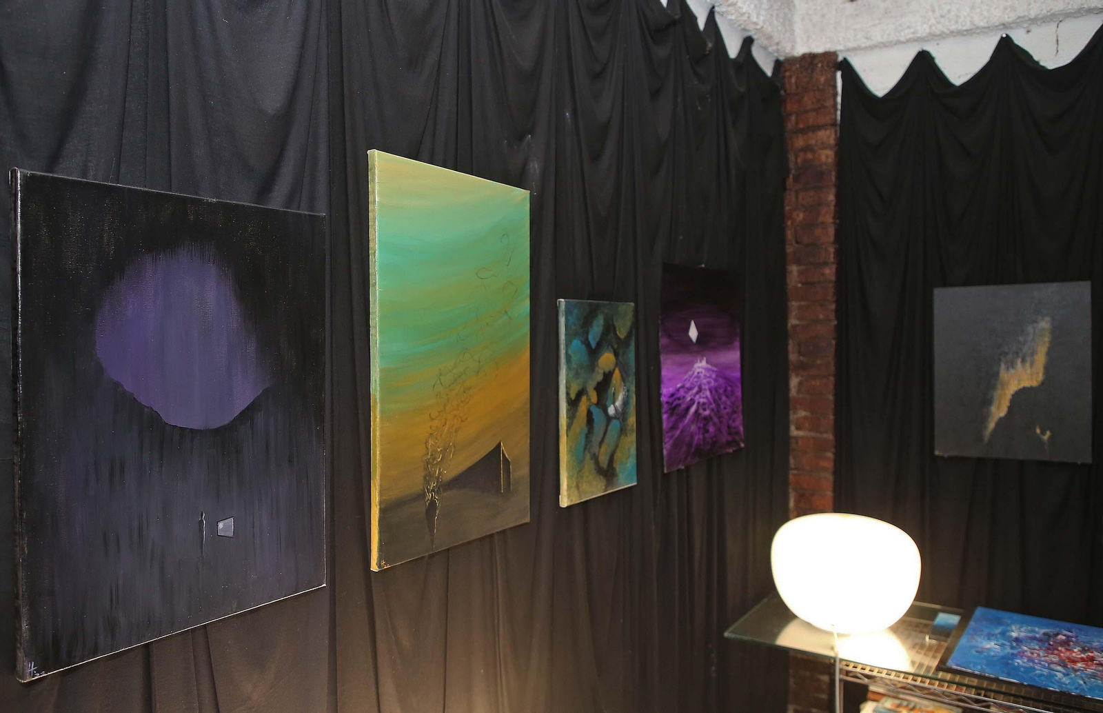 ' Primitivo',  la exposición de Óscar Hidalgo en imágenes