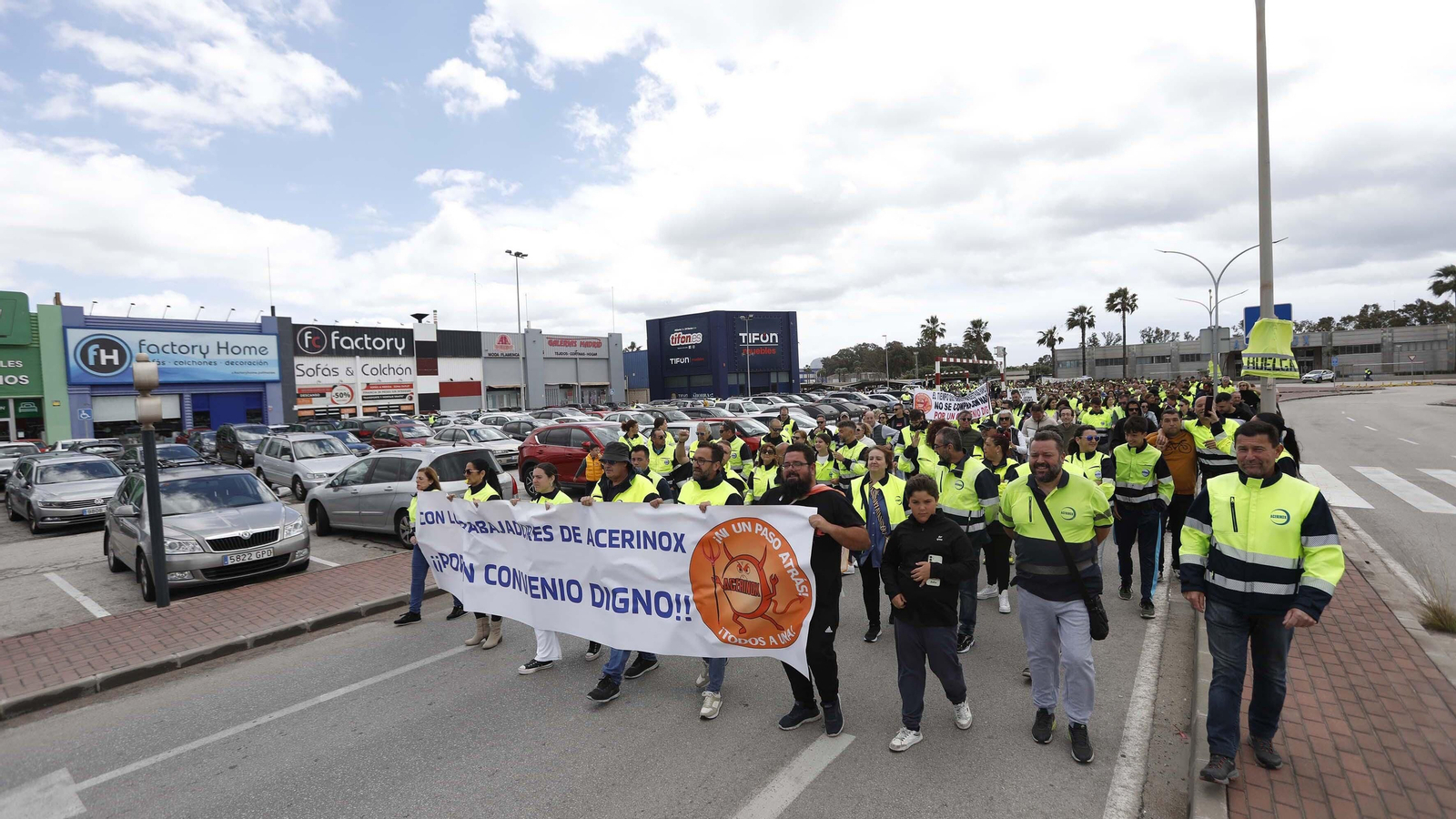 Fotos de la concentración de Acerinox por el Primero de Mayo Fotos de la concentración de Acerinox por el Primero de Mayo