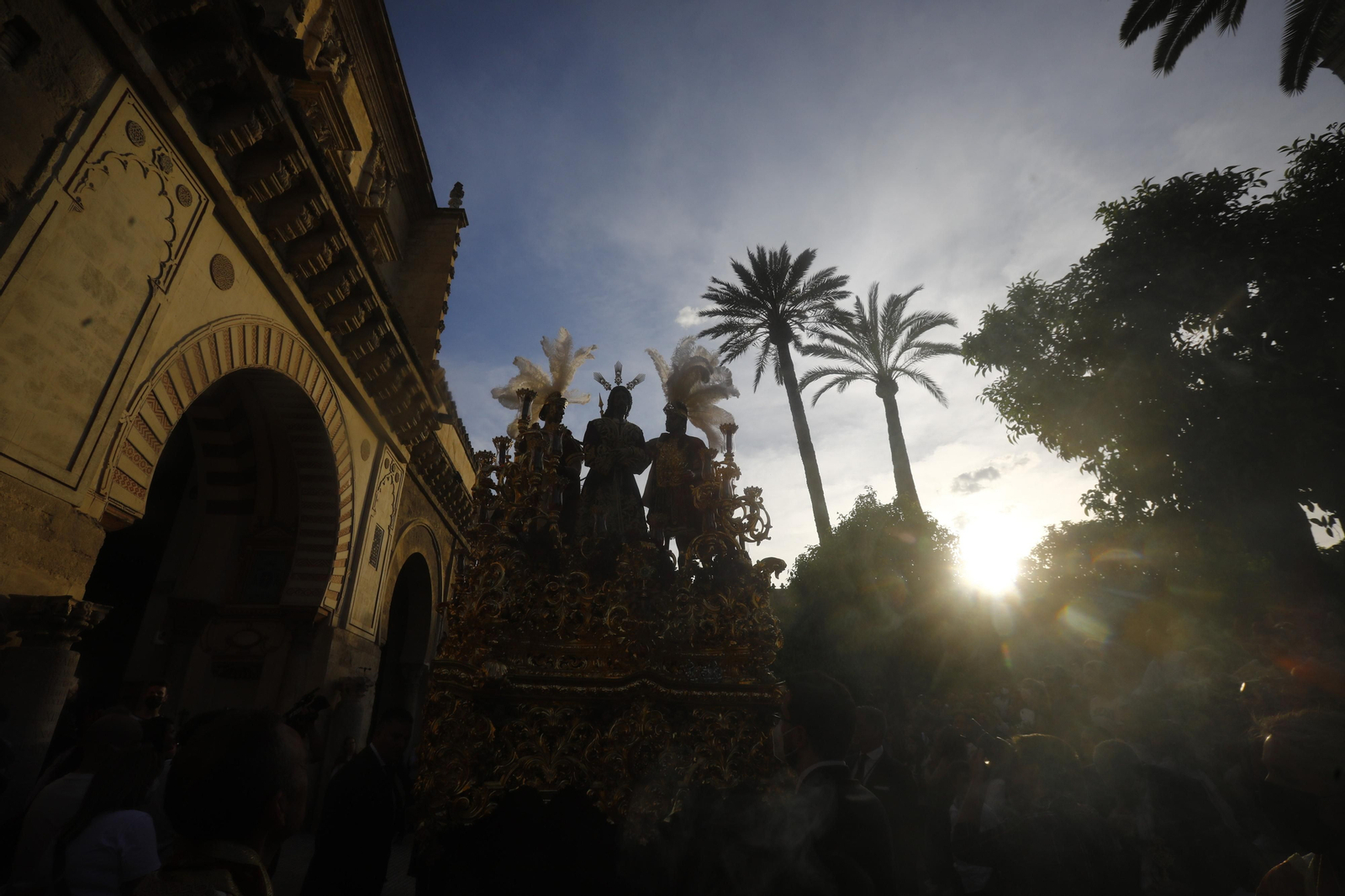 El traslado de la hermandad de la Estrella de Córdoba, en imágenes