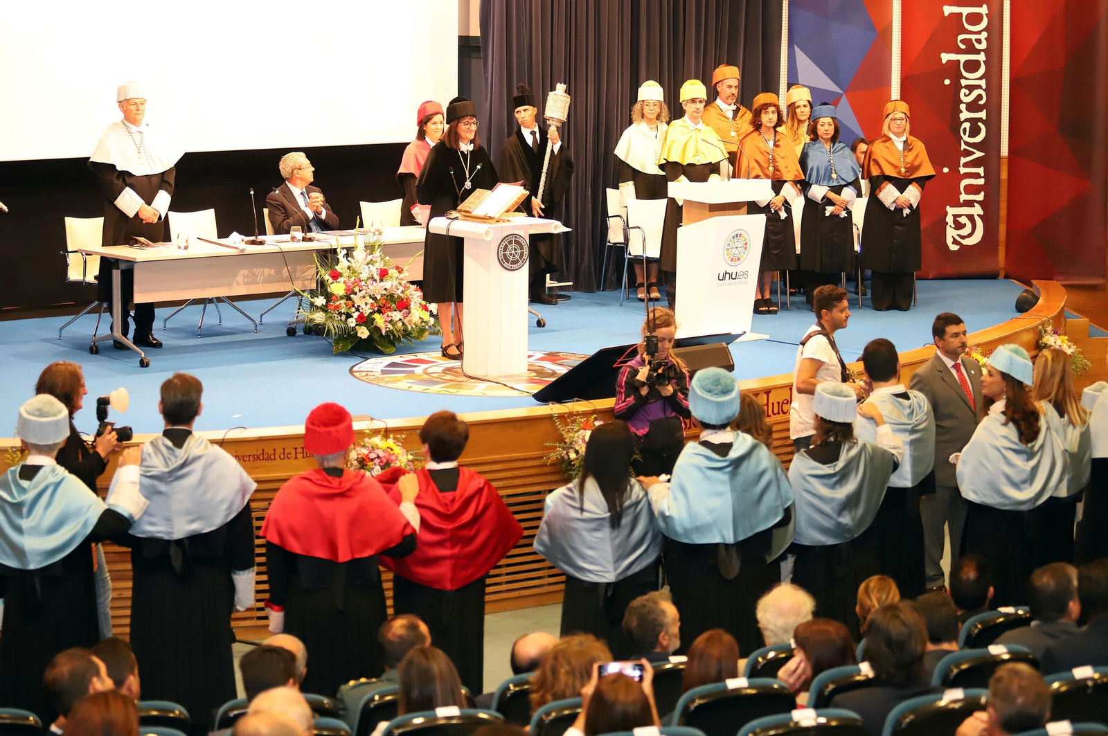 Imágenes de la apertura del Curso Universitario