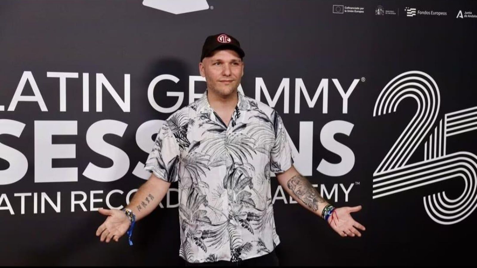 Adrián Cobos en los Latin Grammy