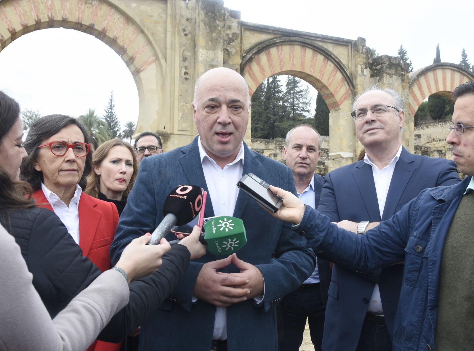 Antonio Ruiz, en un acto electoral, en el yacimiento de Medina Azahara