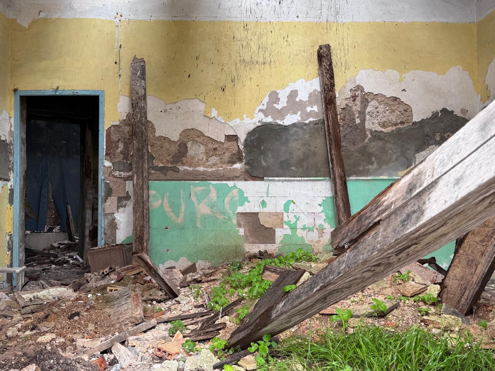 Estado del interior de la conocida como Casa de la Cruz Roja en San Fernando