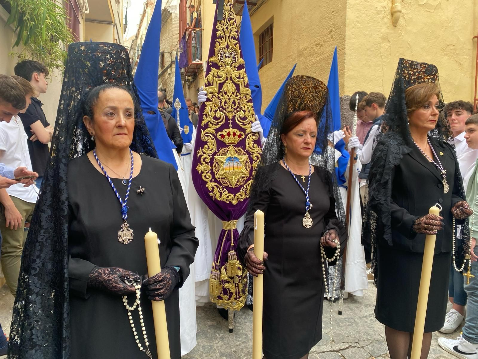 Tarde de Domingo de Ramos con cielos grises