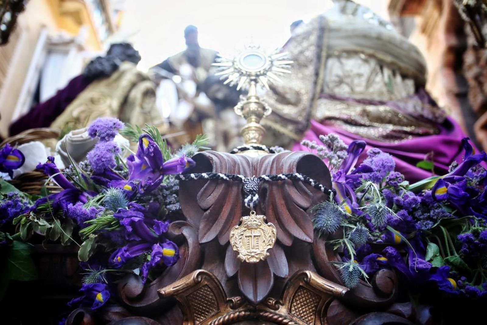 Las imágenes de la cofradía del Descendimiento en la Semana Santa de Cádiz 2022