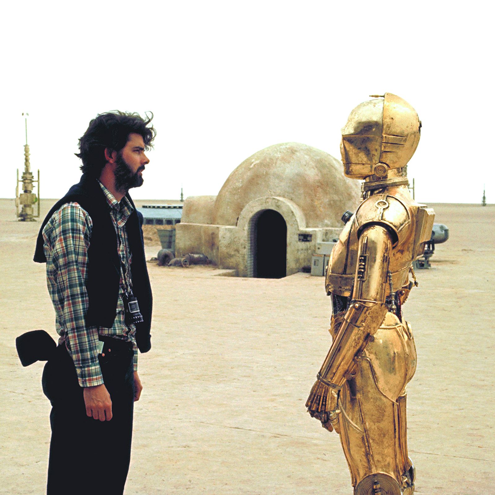 George Lucas y Anthony Daniels, en el rodaje de 'Una nueva esperanza' (1977).
