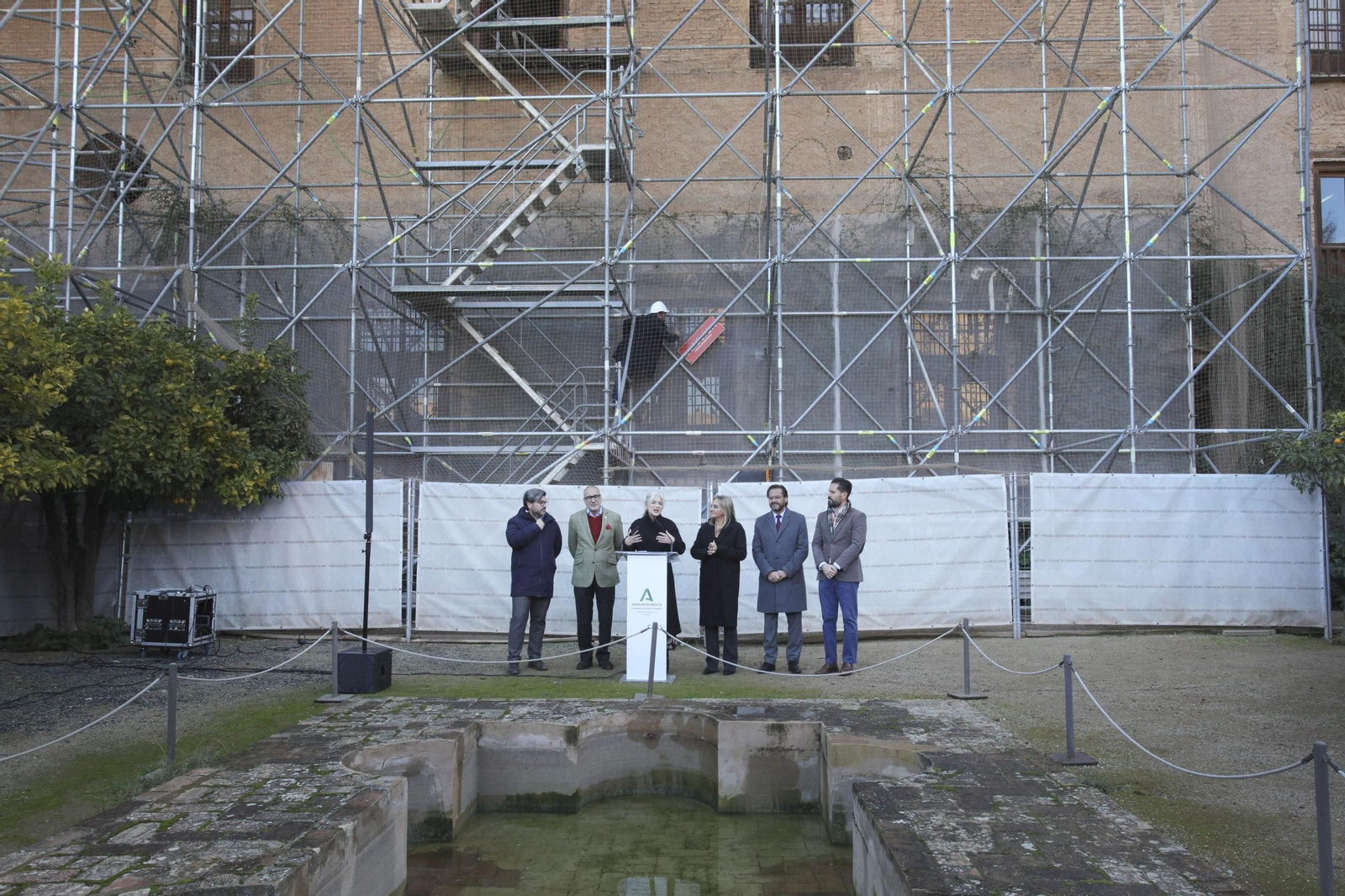 Fotos: las obras de restauración de las cubiertas del Mexuar y los Palacios Nazaríes de la Alhambra de Granada