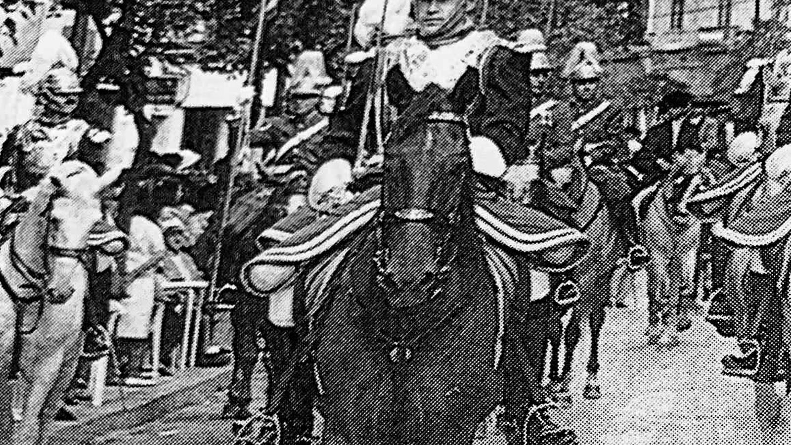 El escuadrón de la Guardia Real, en la Parada Hípica.