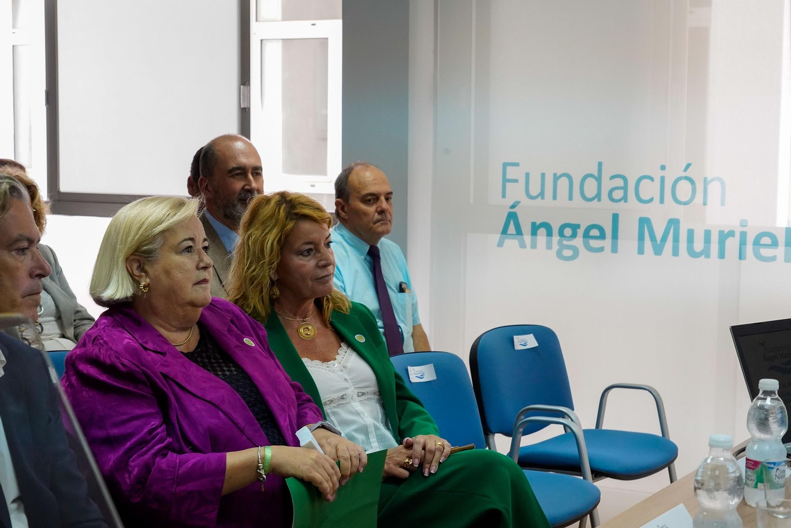 Imágenes del acto de entrega del VI premio de enfermería en cuidados oncológicos y paliativos